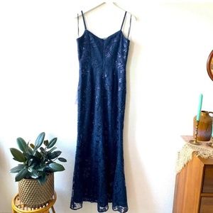 Dress The Population Marie Mermaid Lace Sequins Gown Navy NWT Medium